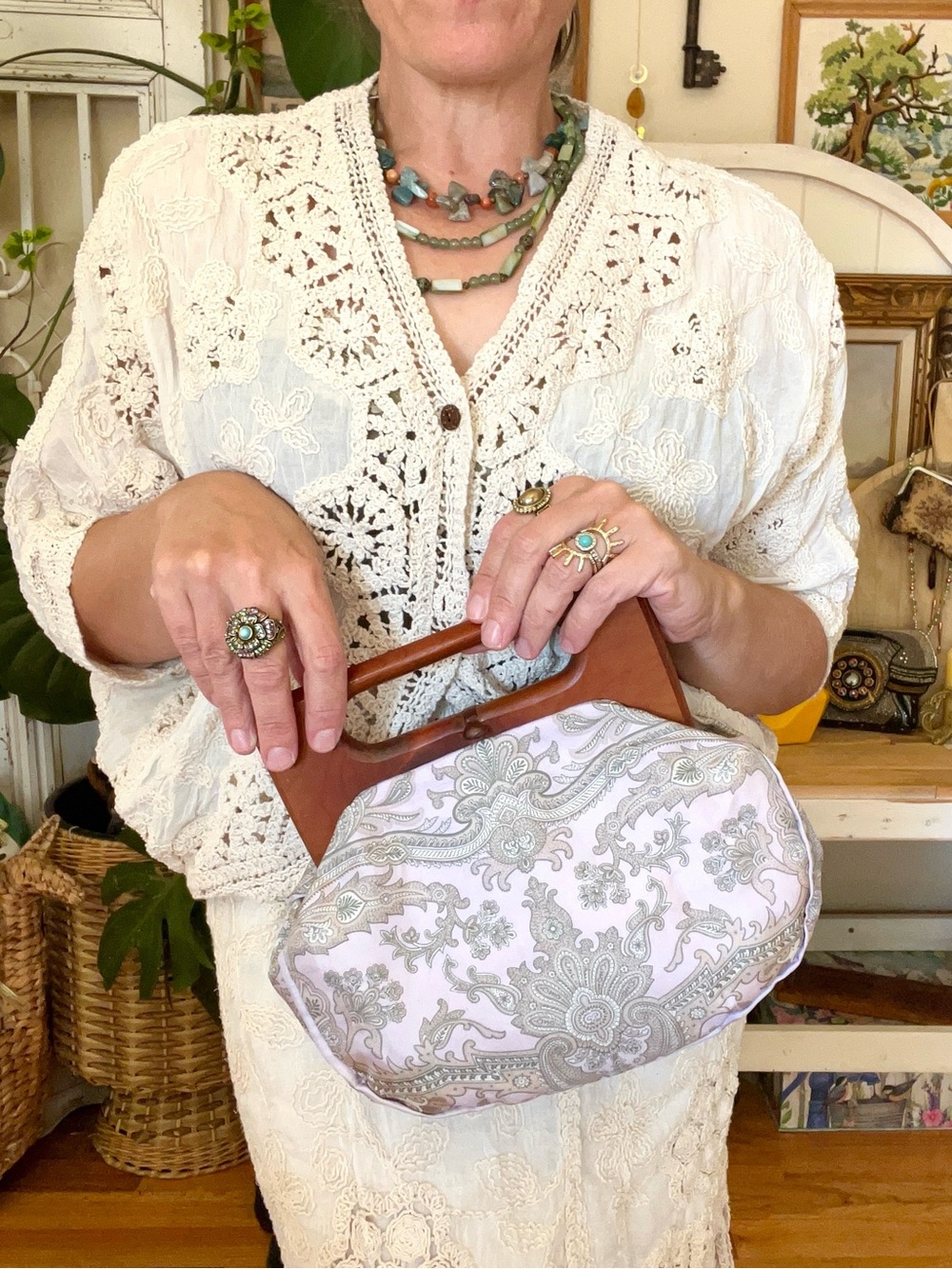 Vintage 1950’s Bermuda Handbag Trimingham's Ballet Pink Paisley With Wood Handle
